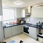 Double Room Near Tower Bridge 403
